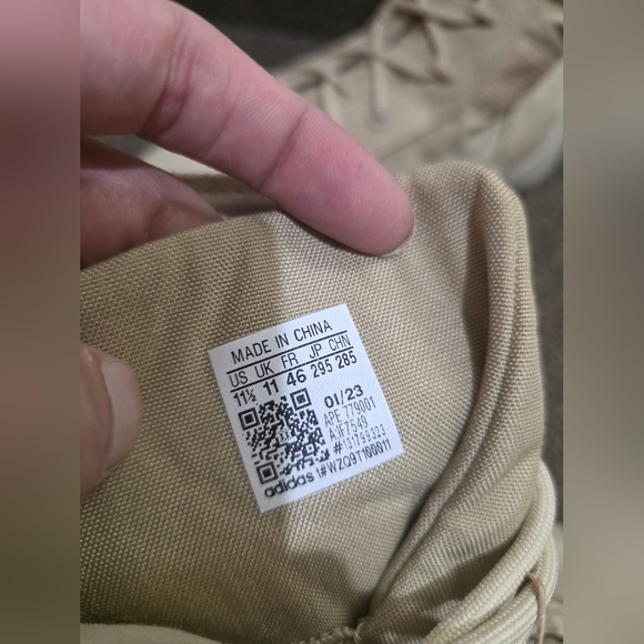 Yeezy 500 High Tactical Boot Sand - Picture 3 of 8